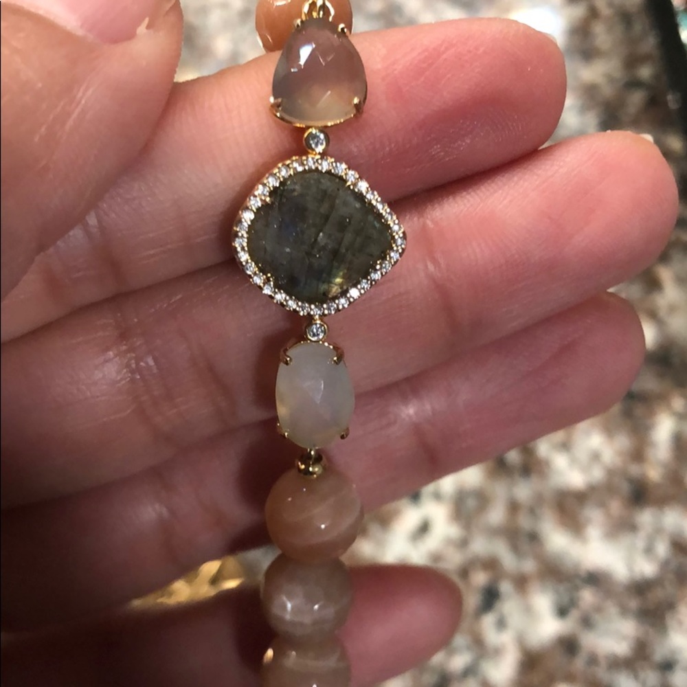 Bracelet by Tai
